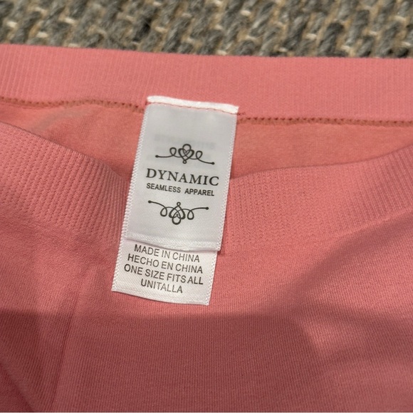 NWT Dynamic Seamless Apparel Pink Intimate Wear - Picture 3 of 6